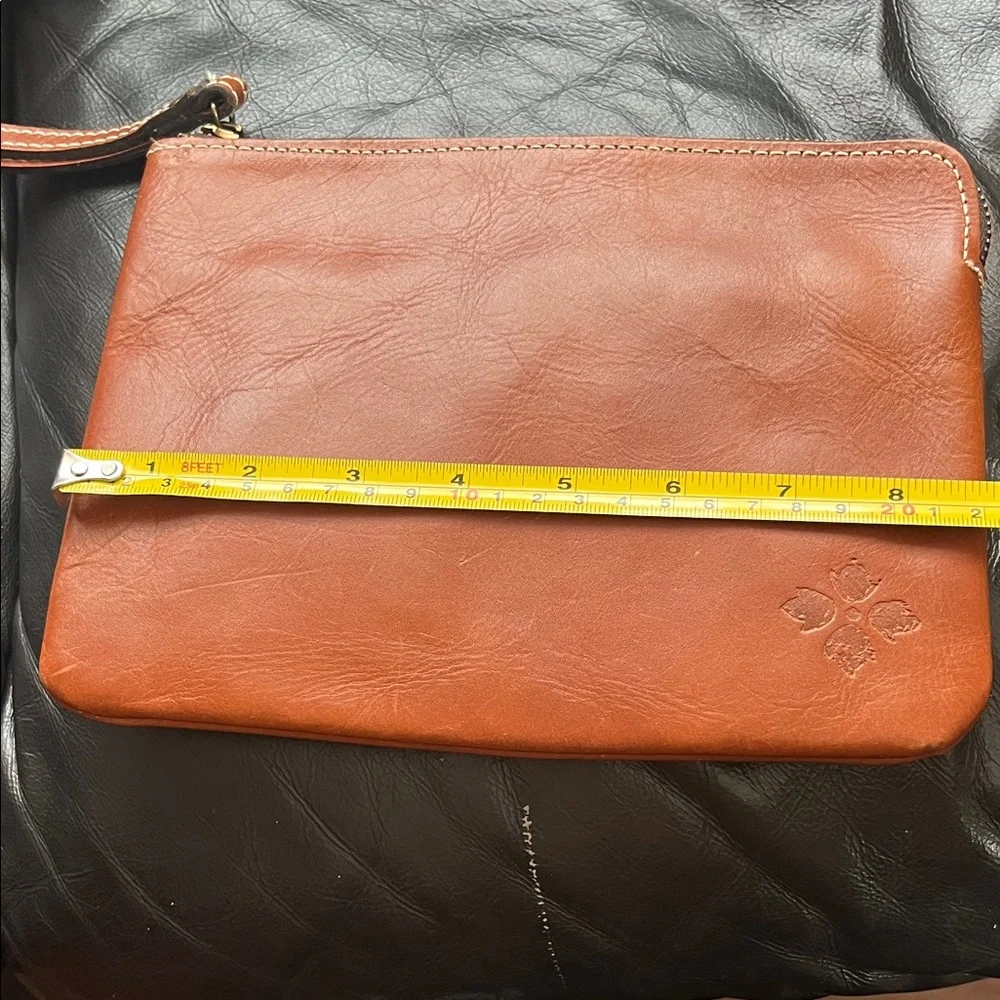 Patricia Nash brown Leather Wristlet - Picture 13 of 14